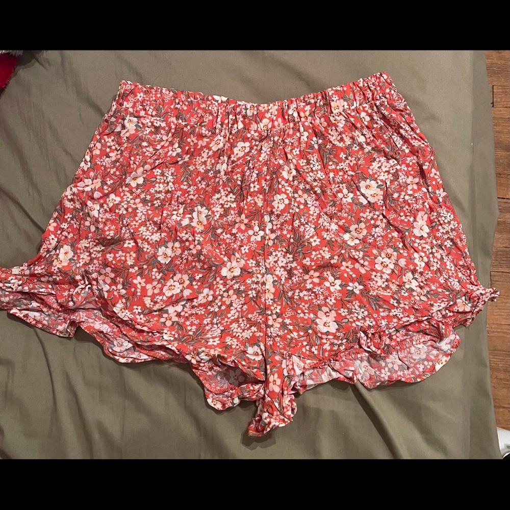American Eagle floral soft shorts